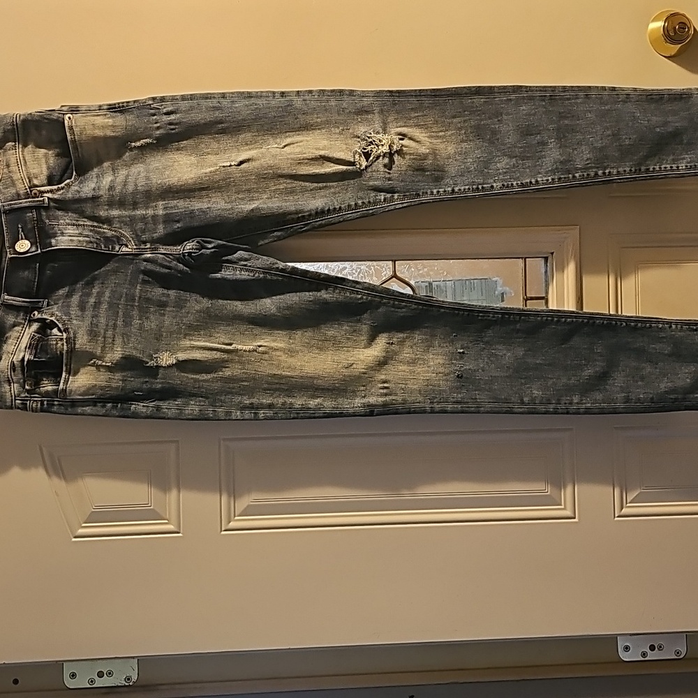 Women's Distressed Blue Jeans